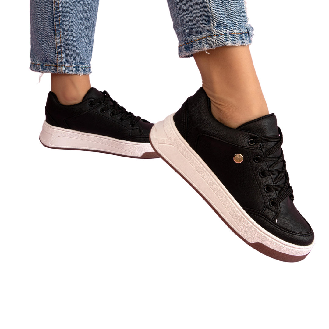 Ashley Sneaker- Black